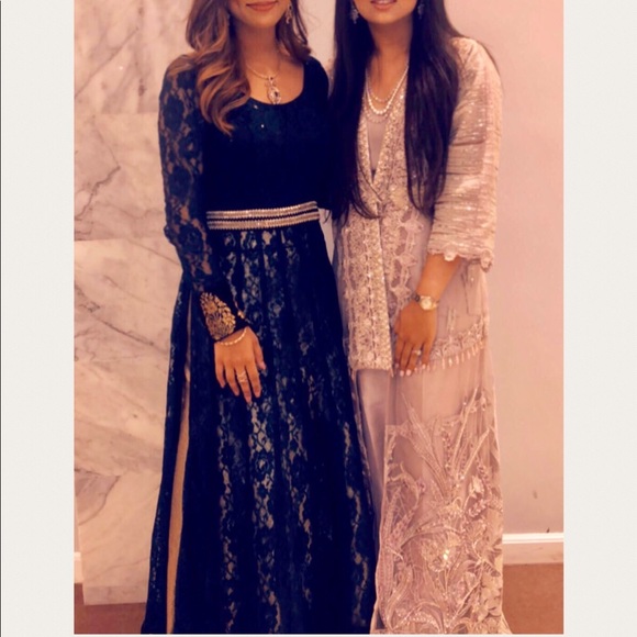 Pakistani Shalwar Kameez - Picture 3 of 3